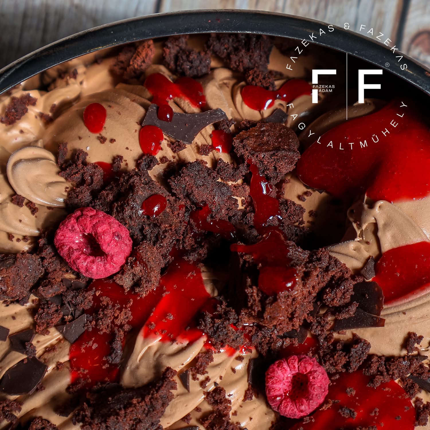 Csoki · málna · brownie